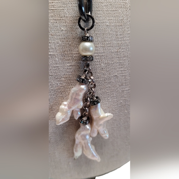 Baroque Pearl Tassel Necklace - Picture 7 of 16